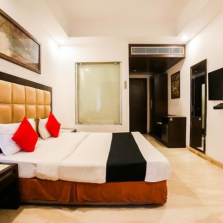 Hotel Livasa Inn Near Blk Hospital Deli Quarto foto