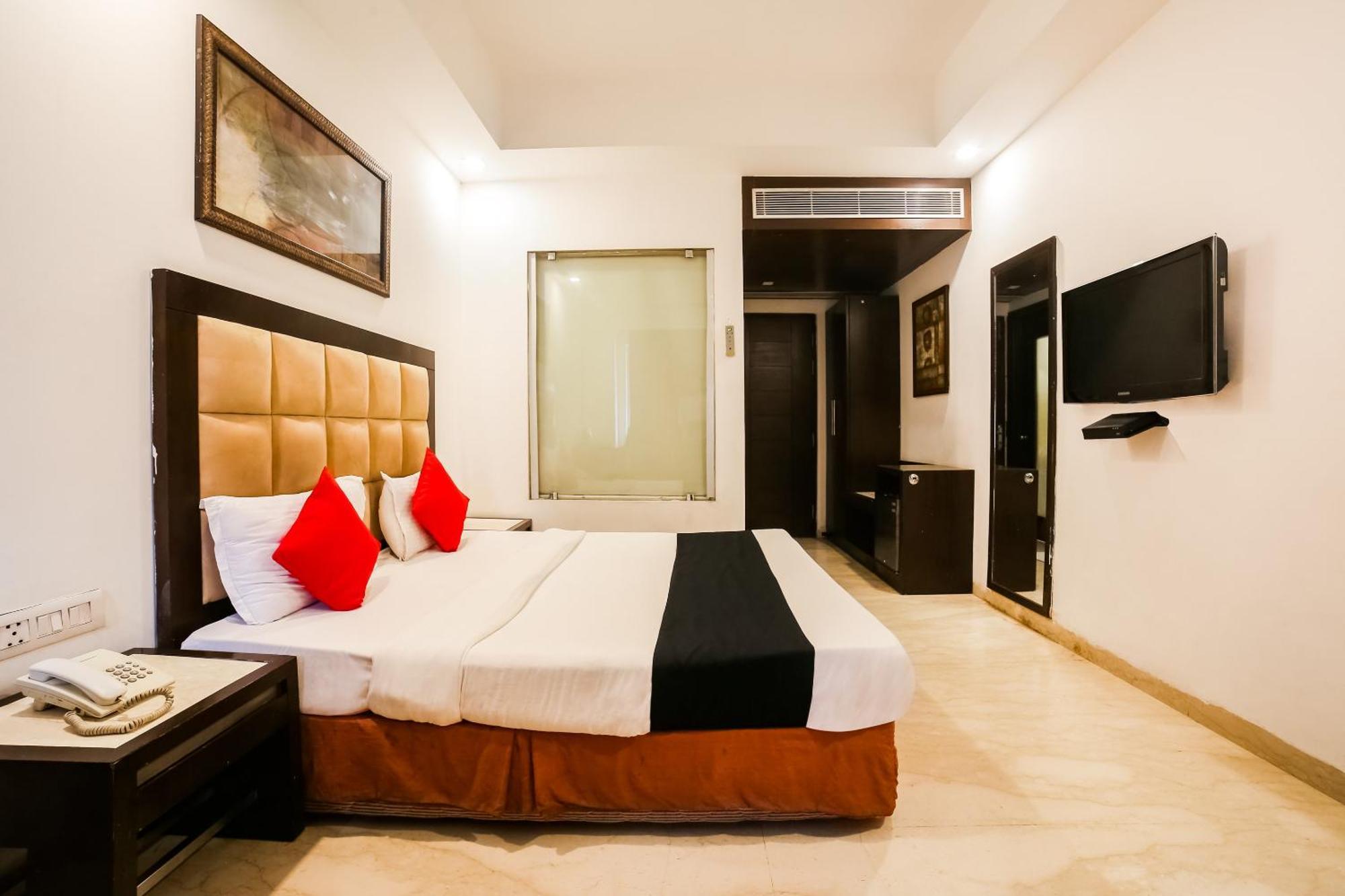 Hotel Livasa Inn Near Blk Hospital Deli Quarto foto